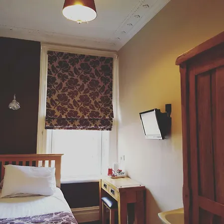 Gæstehus Ash Grove 4*