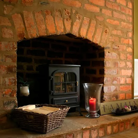 Ash Grove 4*
