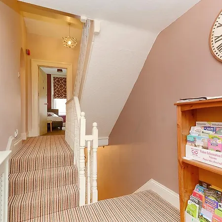 Ash Grove Guest house 4*
